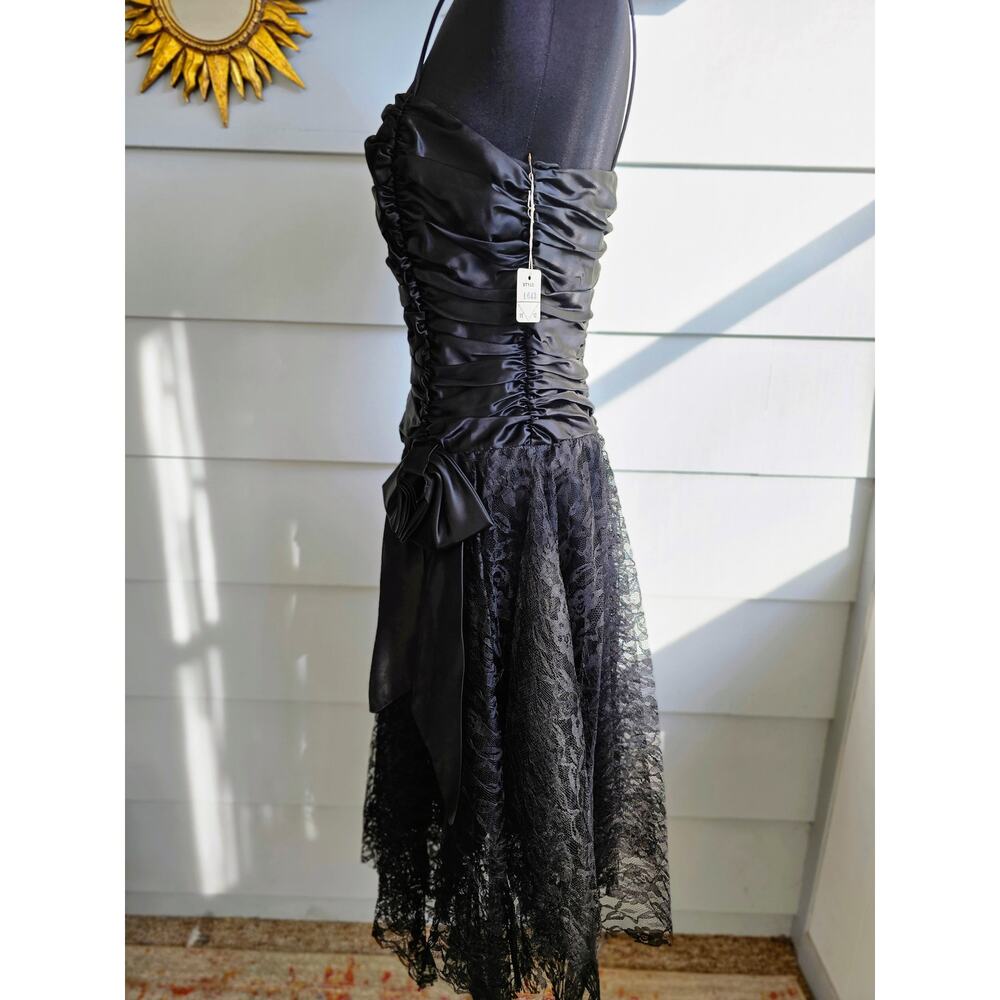 Vintage 1970s Black Lace & Satin Dress | Goth Witchy Halloween Prom S/M - Picture 5 of 9